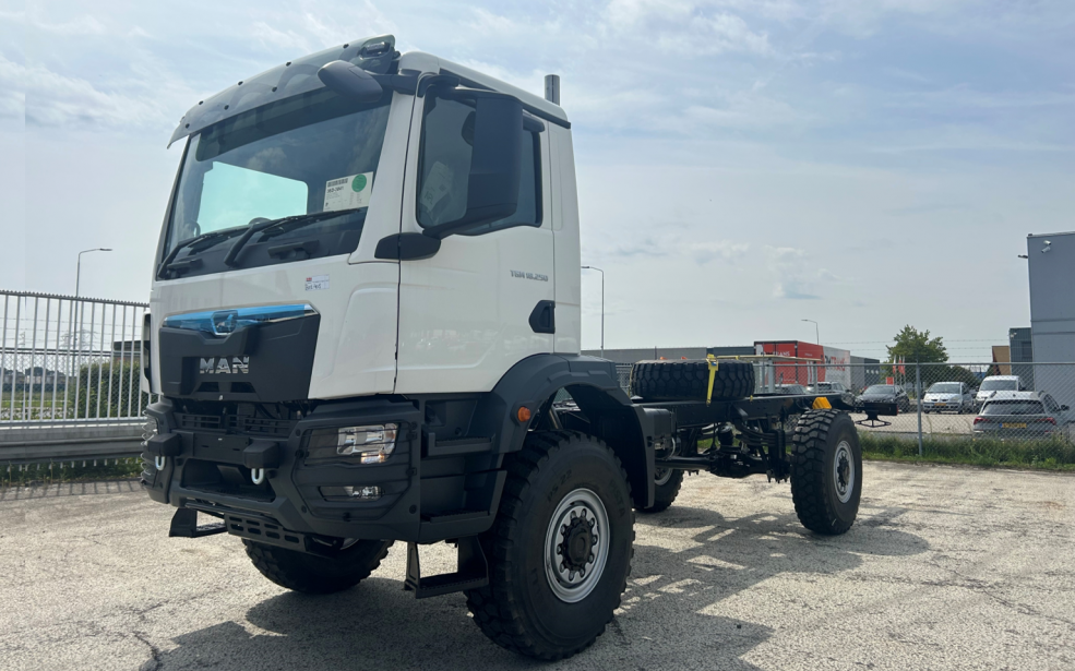 TGM 18.250 4x4 BB CH 2