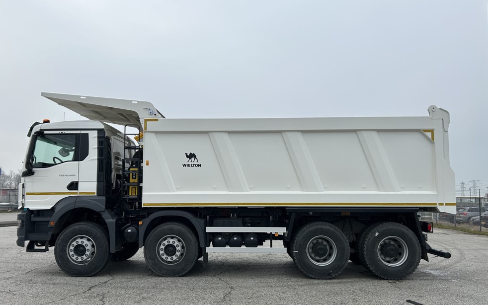 TGS 41.400 8X4 BB CH – TIPPER TRUCK 7