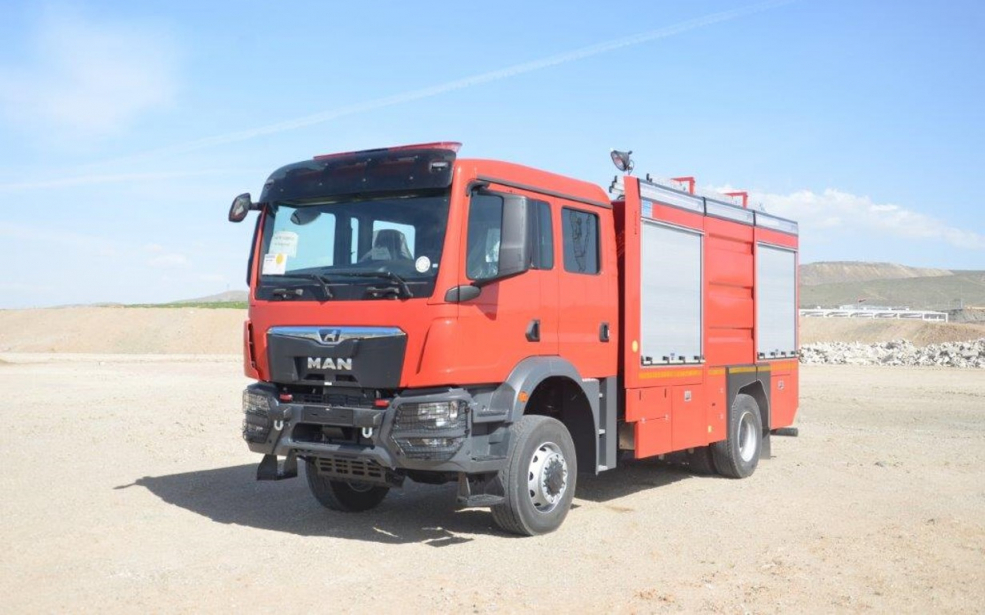 TGM 18.320 4x4 BB CH - Fire Truck 1