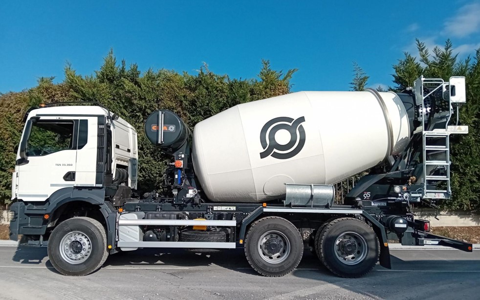 TGS 33.360 6x4 BB CH - Mixer truck CIFA 2