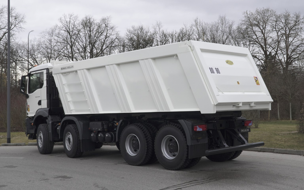 TGS 41.440 8X4 BB CH - MEILLER REAR TIPPER 2