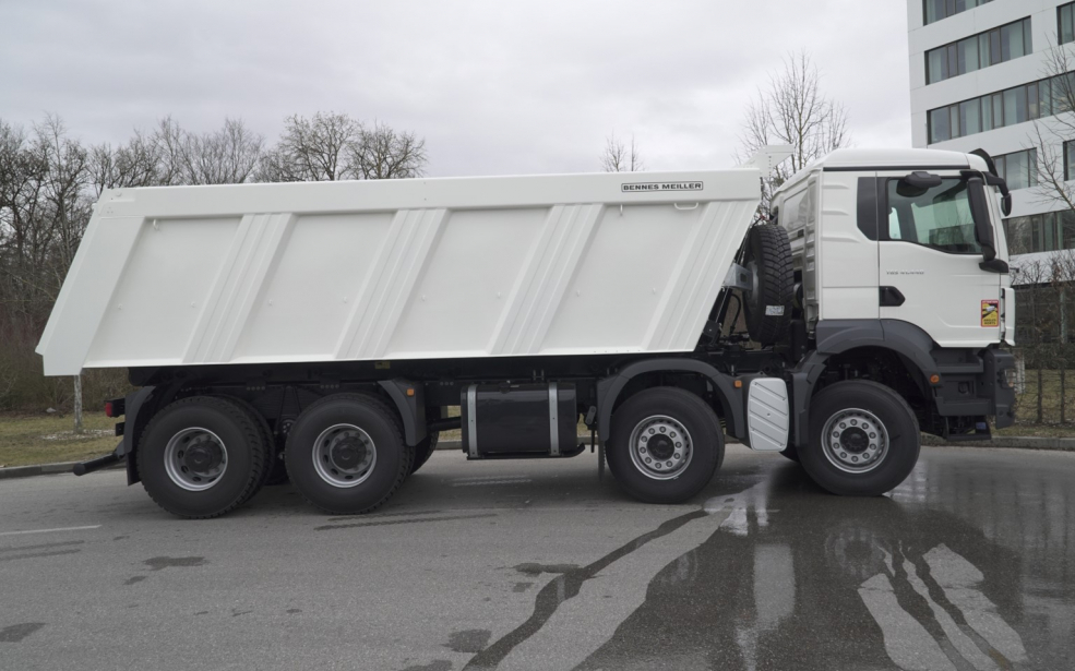 TGS 41.440 8X4 BB CH MEILLER REAR TIPPER 5