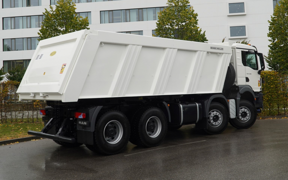 TGS 41.400 8x4 BB CH Meiler Rear Tipper 4